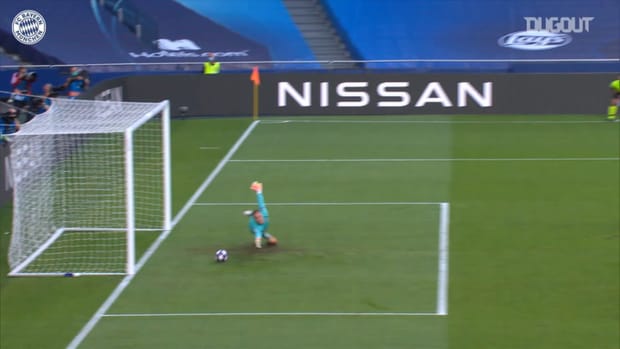 Highlights: FC Bayern score eight against FC Barcelona